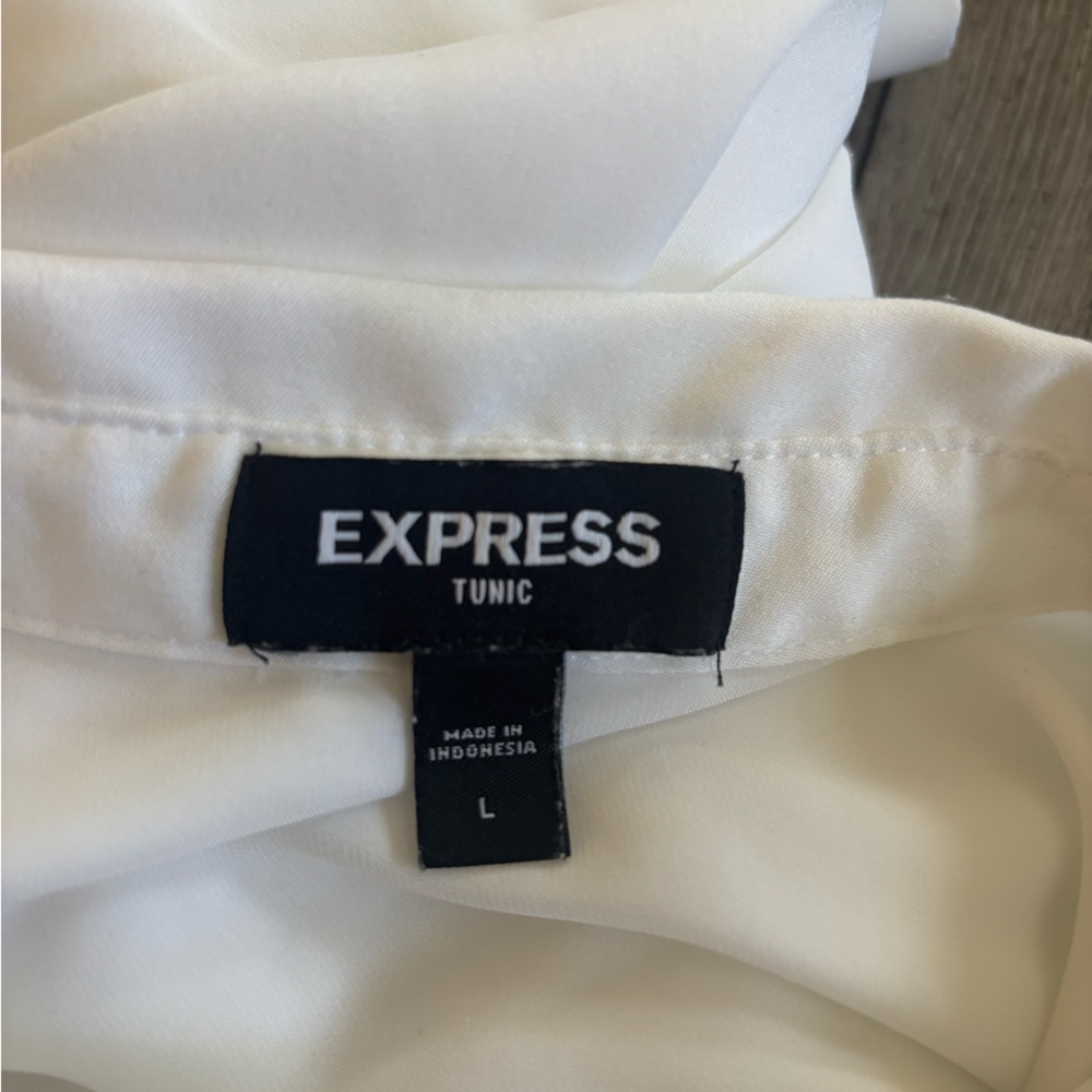 Express Tunic White Button-Up Blouse - image 3